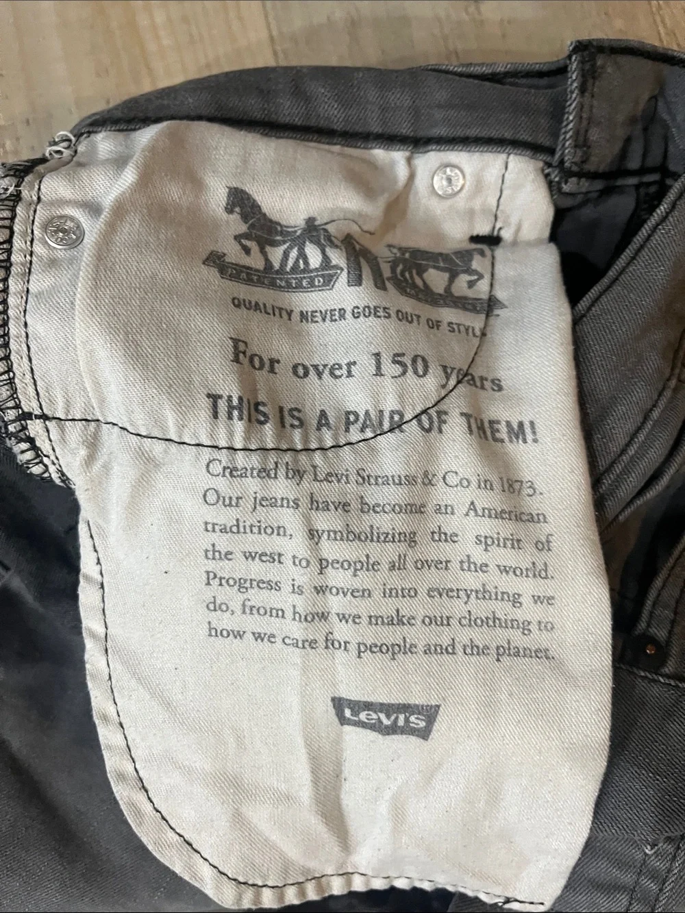 Levis levi men